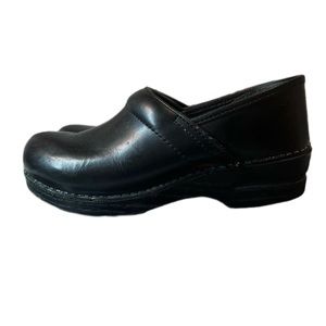 Dansko nursing clogs